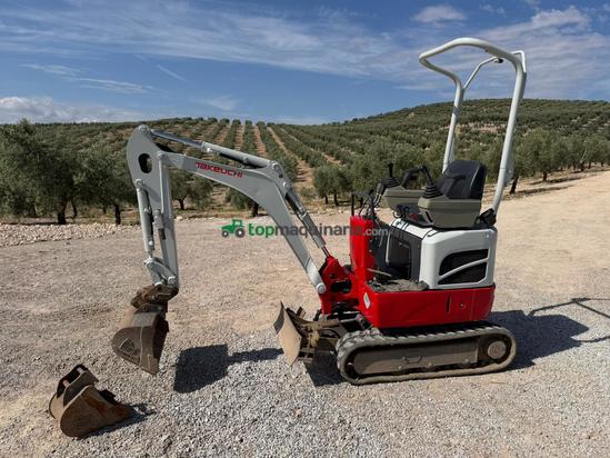 Miniexcavadora Takeuchi TB210