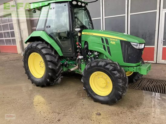 Tractor agrícola - John Deere - 5090 r hopfen