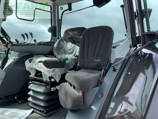Tractor agrícola - Valtra - n134 active tractor (st26110)