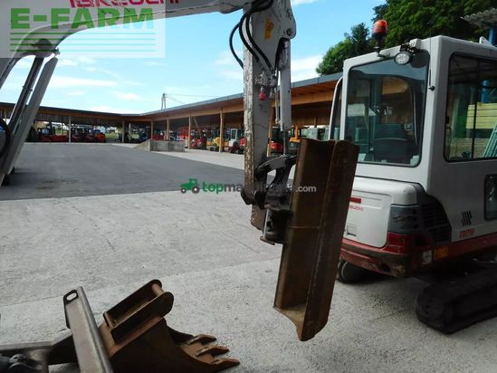 Excavadora - Takeuchi - tb 228 ( 2.810kg ) powertilt
