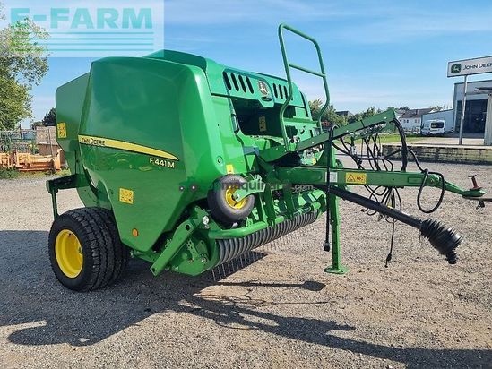 Empacadora gigant - John Deere - f441m