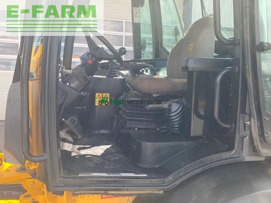 Minicargadora - JCB - tm220t4a