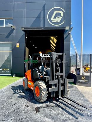 Carretilla todoterreno Ausa Ch 200 X4