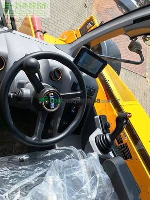 Elevadora - JCB - 536-95