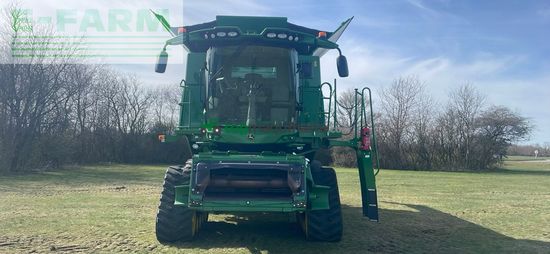Cosechadora de Cereal - John Deere - S690