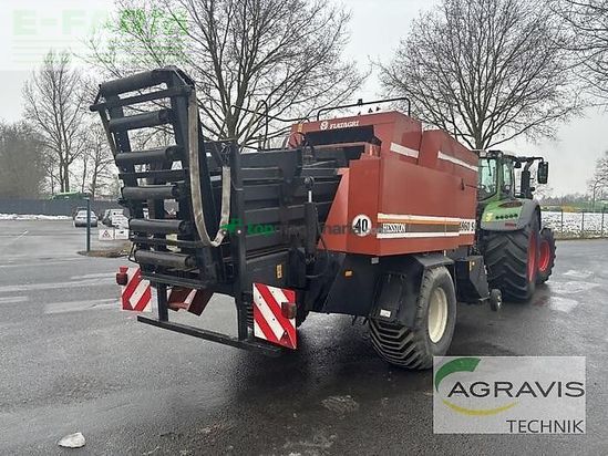 Empacadora gigant - New Holland - 4860