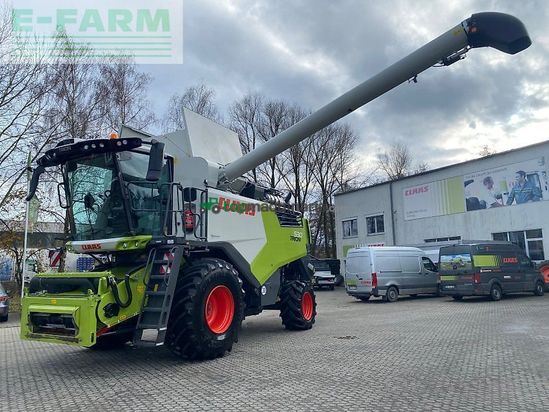 Cosechadora de Cereal - Claas - trion 530 mit vario 680
