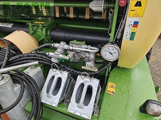 Empacadora gigant - Krone - comprima v 150 xc