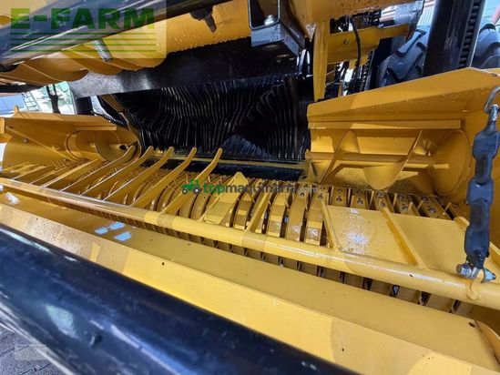 Empacadora gigant - New Holland - new holland pro belt 190 rc 25k