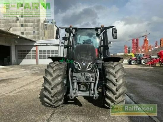 Tractor agrícola - Valtra - q245