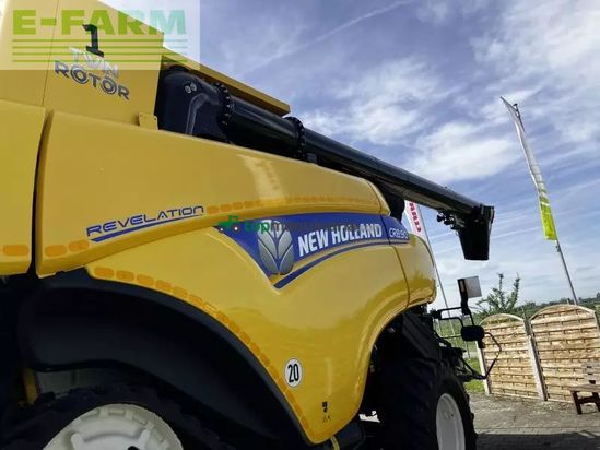 Cosechadora de Cereal - New Holland - cr 8.90