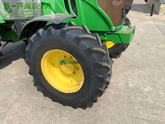 Tractor agrícola - John Deere - 6110mc tractor (st26631)