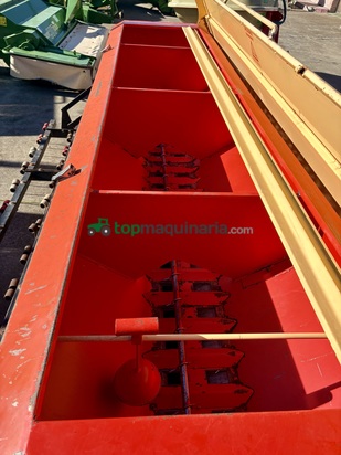 Sembradora en línea convencional - Sola - trisem  194 