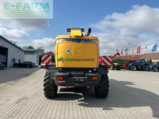 Cosechadora de Cereal - New Holland - fr 9050