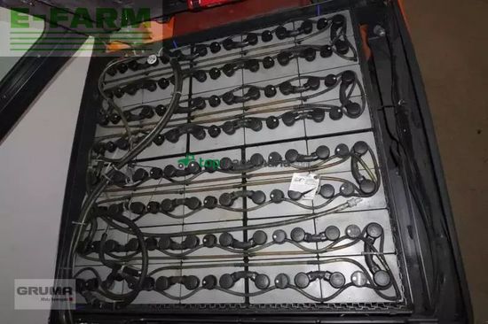 Elevadora - Linde - e 50/600 hl 388-00