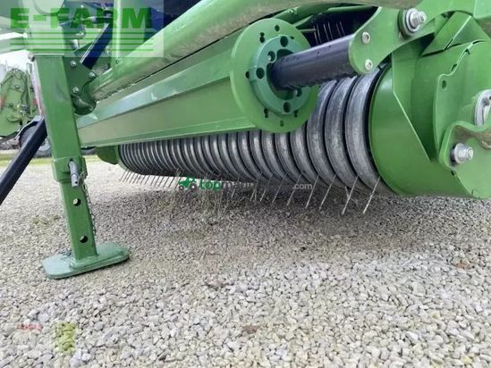 Empacadora gigant - John Deere - v 451 pm