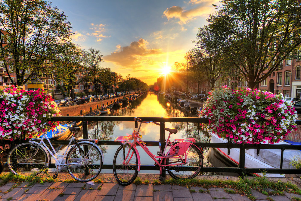 activity-holidays-a-different-way-to-see-amsterdam