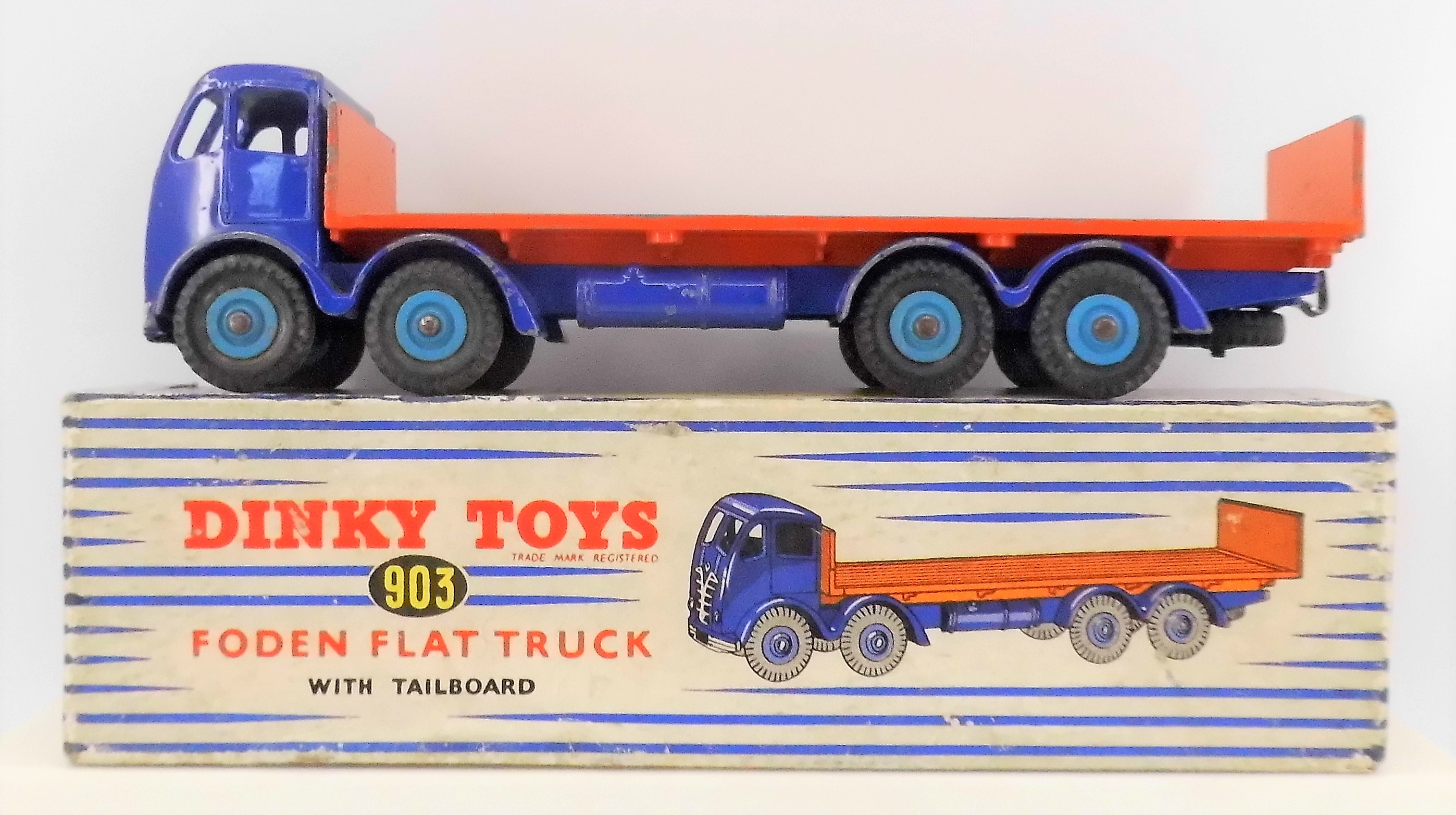 Dinky "Foden Flat Truck with Tailboard" No 903 Toy Hunter UK Retro