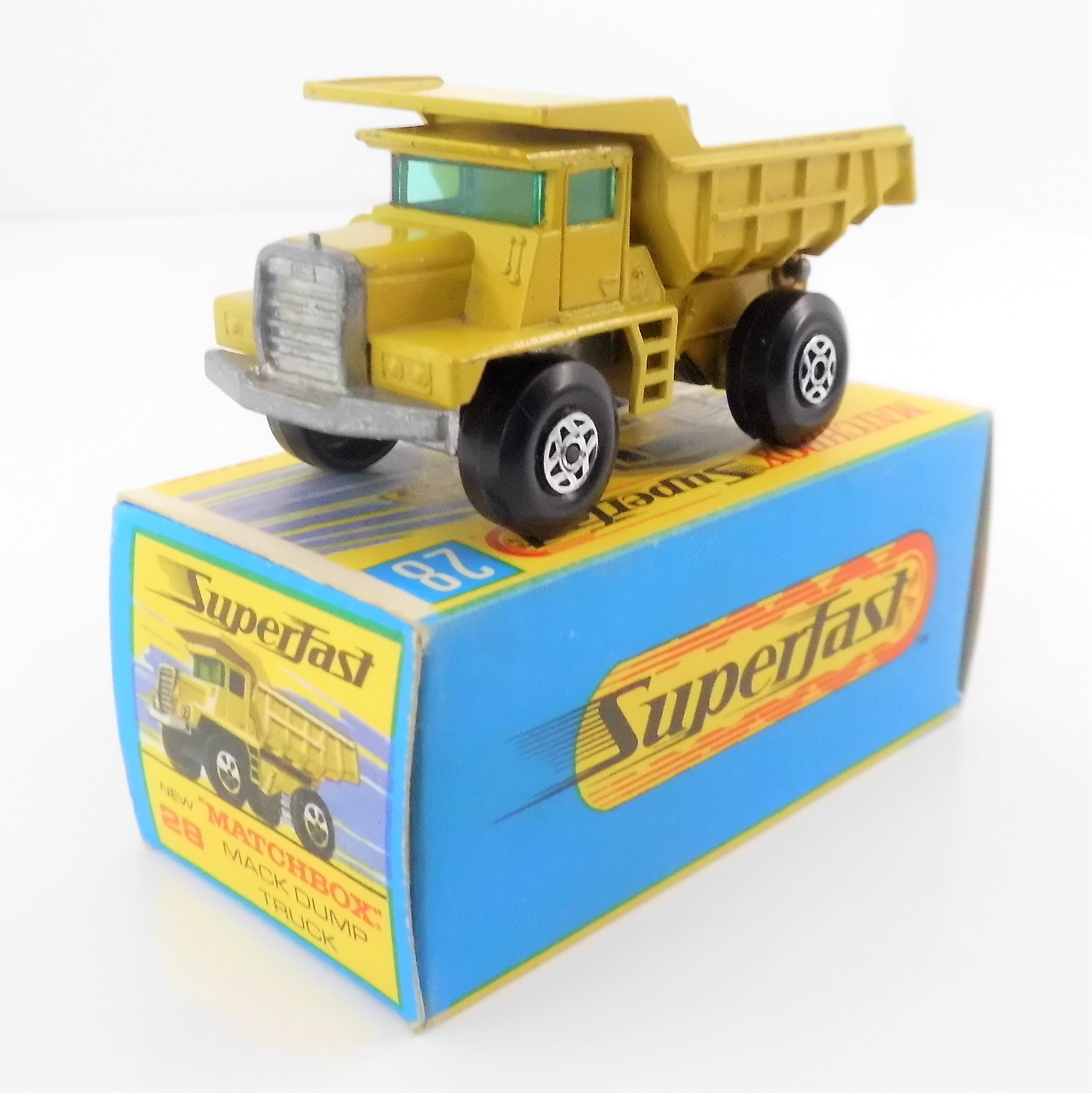 Matchbox Superfast "Mack Dump Truck" No 28 Toy Hunter UK Retro