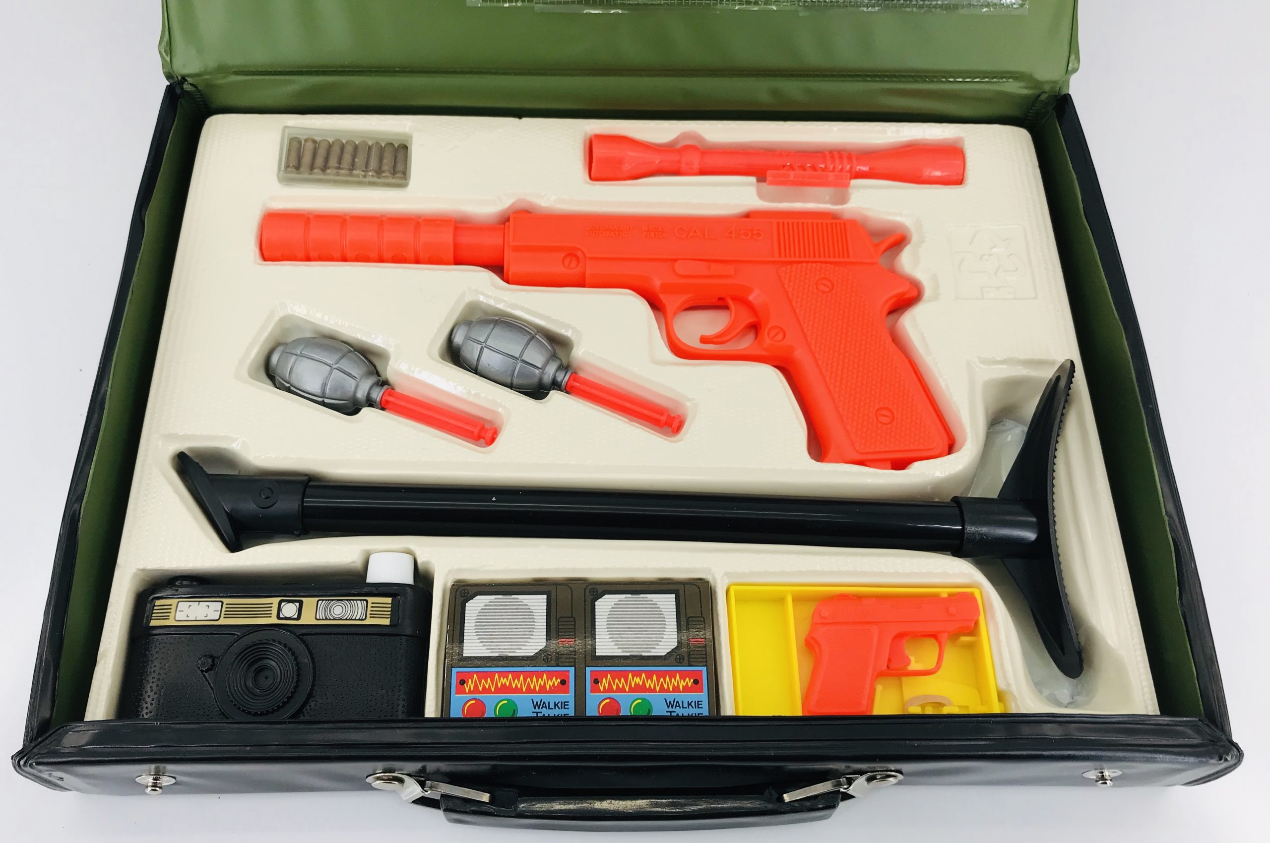 Redbox " Secret Agent Briefcase Set " No. 24106 Toy Hunter UK Retro