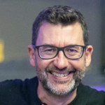 Fernando Chacón Frías, Redactor de continguts en castellà a Sevilla