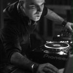 Oscar Da Silva, DJ en Cangas