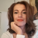 Mihaela Mihaela, Massatgista a Santa Cruz de Tenerife