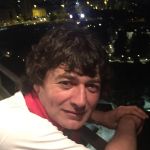 Néstor Arosa, Waiter in Pamplona