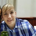 Alba Aroca, Waitress in Moncada