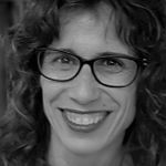 Virginia Lara, Monitora de lleure a Sevilla