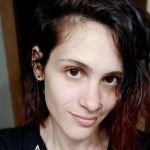 María Manzaneda, Cuidadora de mascotes a Elche