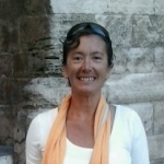 Sonia Nuñez, Emprada de llar a Valencia
