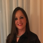 Maria Eugenia Camusso, Maquilladora professional a Roses