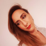 Esther Cardenas De Bernardi, Maquilladora profesional en Gijón