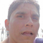 Javier Manrique, Car washer in Bilbao