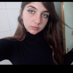 Lucía Claro, Passejadora de gossos a Dos Hermanas
