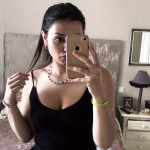 Mariam Haider, Passejadora de gossos a Marbella