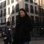 Lía López, Azafata a Madrid