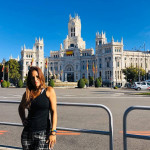 Shirley Perez, Babysitter in Parla