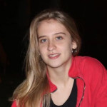 Claudia Alba, Waitress in Alcoy