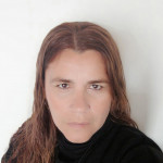 Claudine Modica, Netejadora a Pamplona