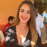 Miriam Sánchez De Cos Gómez, Azafata a Cádiz