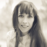 Silvi Que Sí, Waitress in Zaragoza