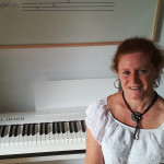 Maria Elizabeth Lupi, Professora de piano a Lloret de Mar