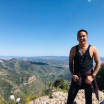 Markreggie Anico, Waiter in Barcelona