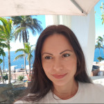 Mariana Ibrian, Massatgista a Adeje