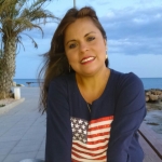 Gladys Molina, Waitress in Valencia