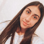 Marta Torres, Canguro en Huelva