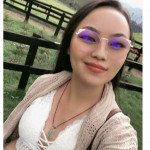 Camila Zeng, Waitress in Torrevieja