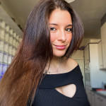 Abril Gadea, Nursing assistant in La Sénia
